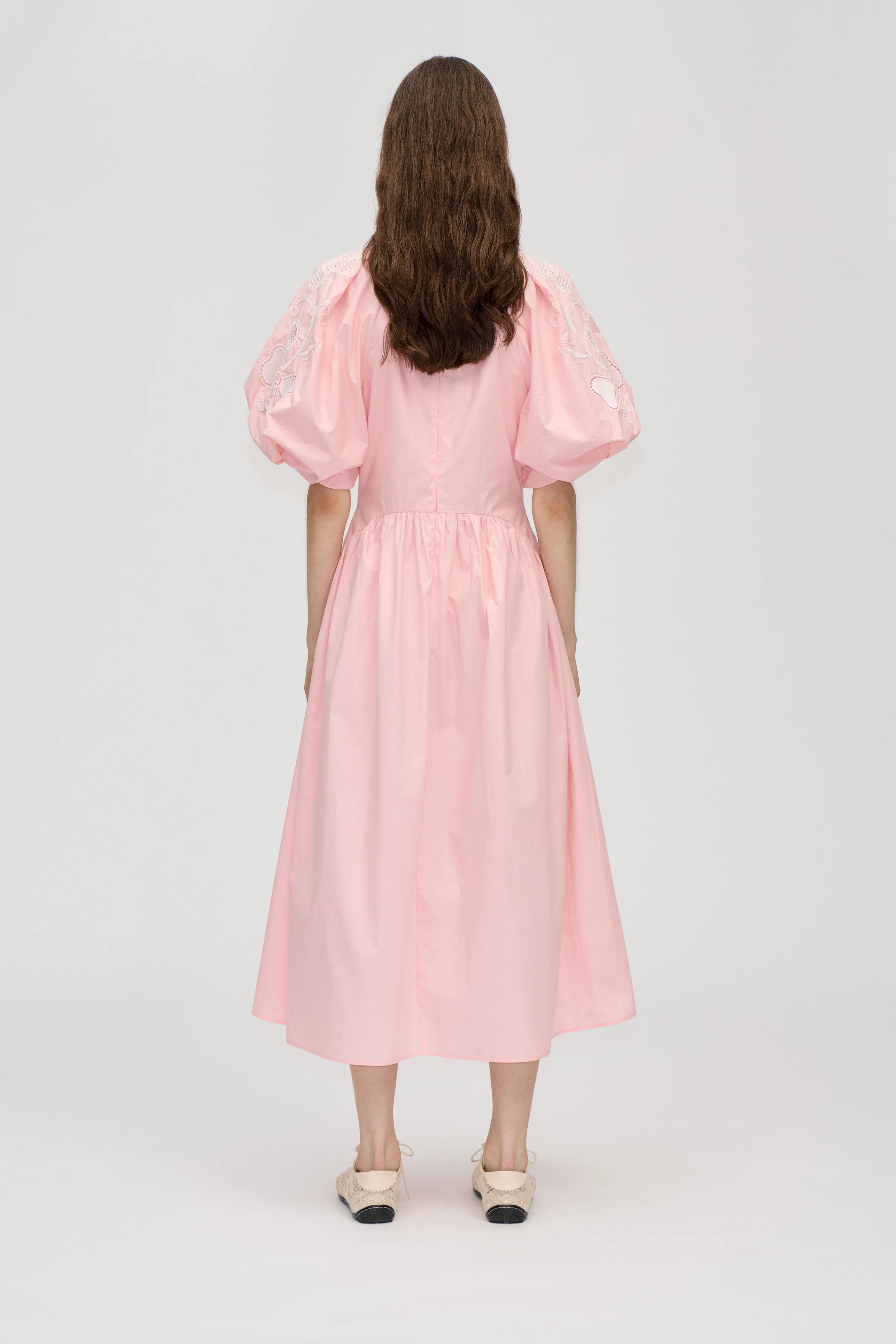 Gathered Raglan Sleeve Midi Dress - Ballerina Broderie - Image 3