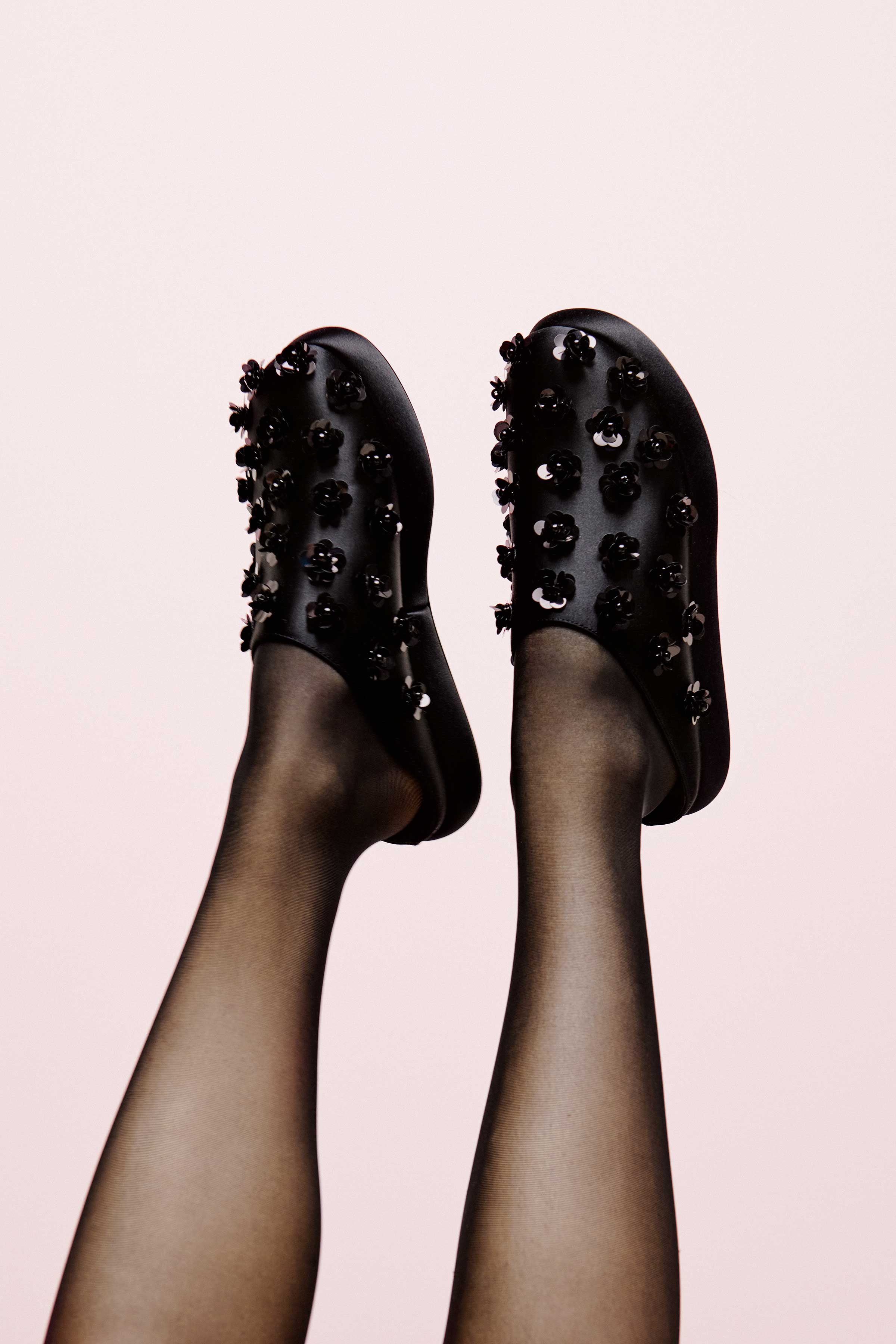 SGSeoul Mules - Black 3D Flowers - Image 3